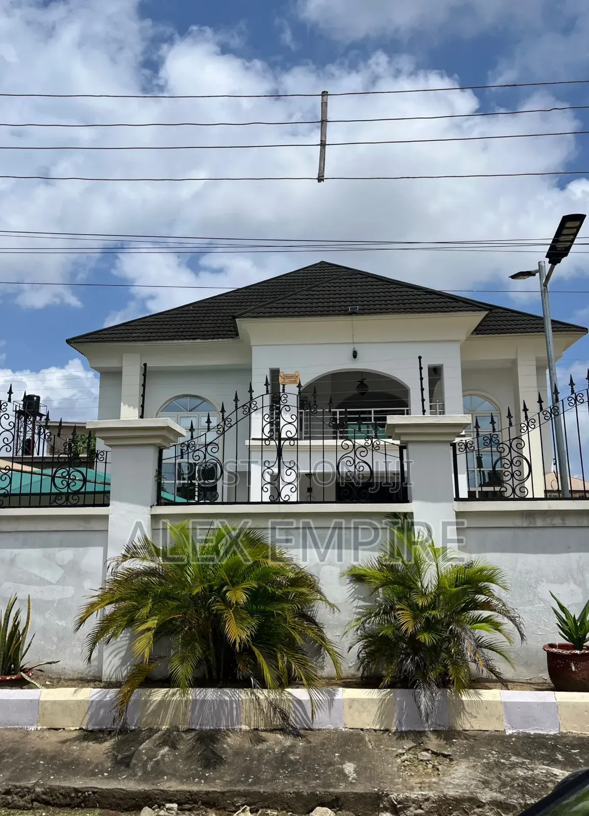 6bdrm Duplex in Festac for sale