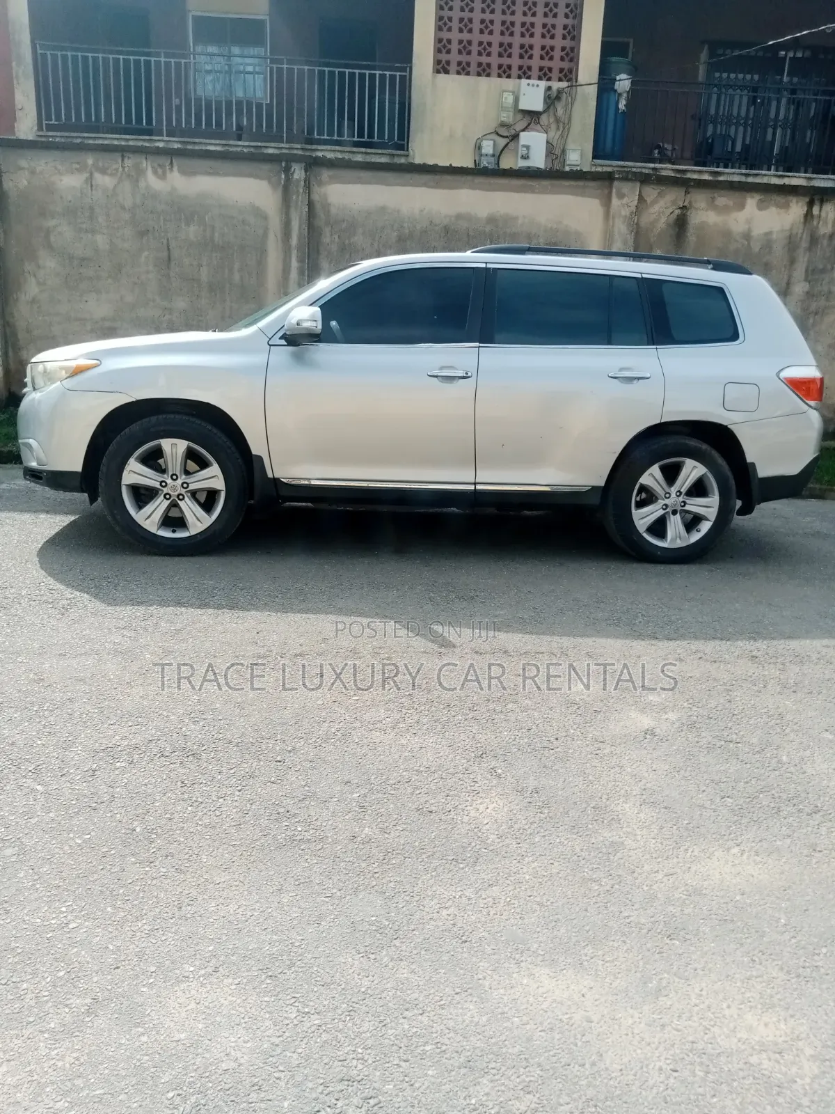 Suv for Rent (7seaters)