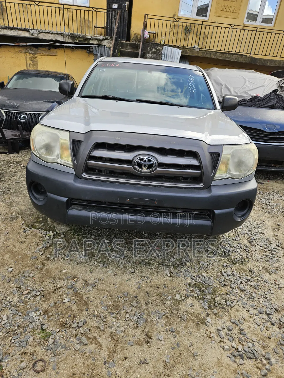 Toyota Tacoma 2011 Silver