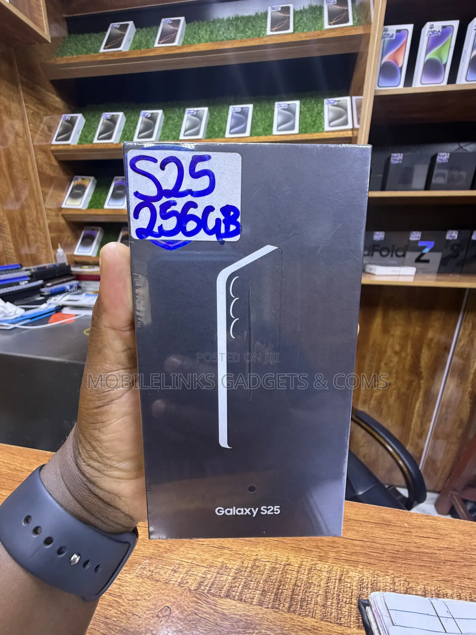 New Samsung Galaxy S25 256 GB Blue