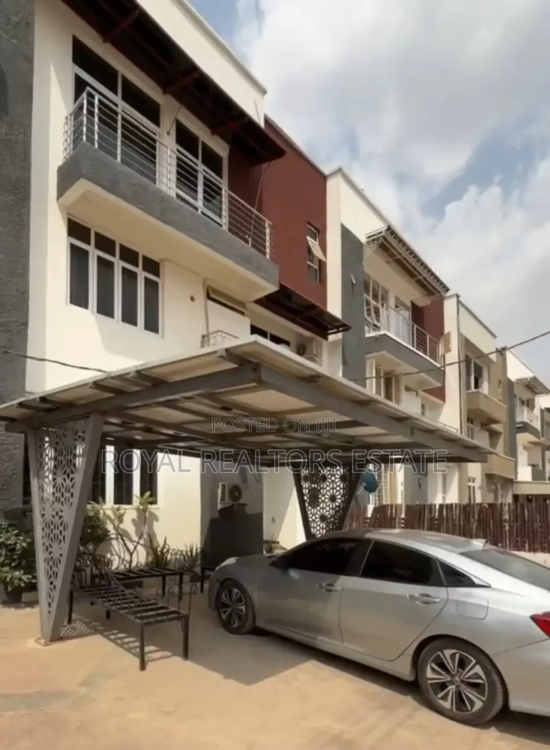 Furnished 6bdrm House in Dantata Estate, Bunkoro for sale