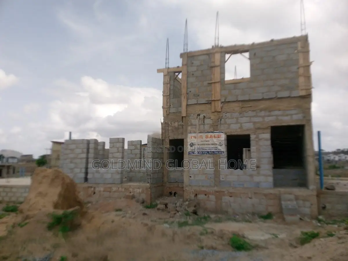 3bdrm Duplex in Lugbe District for sale