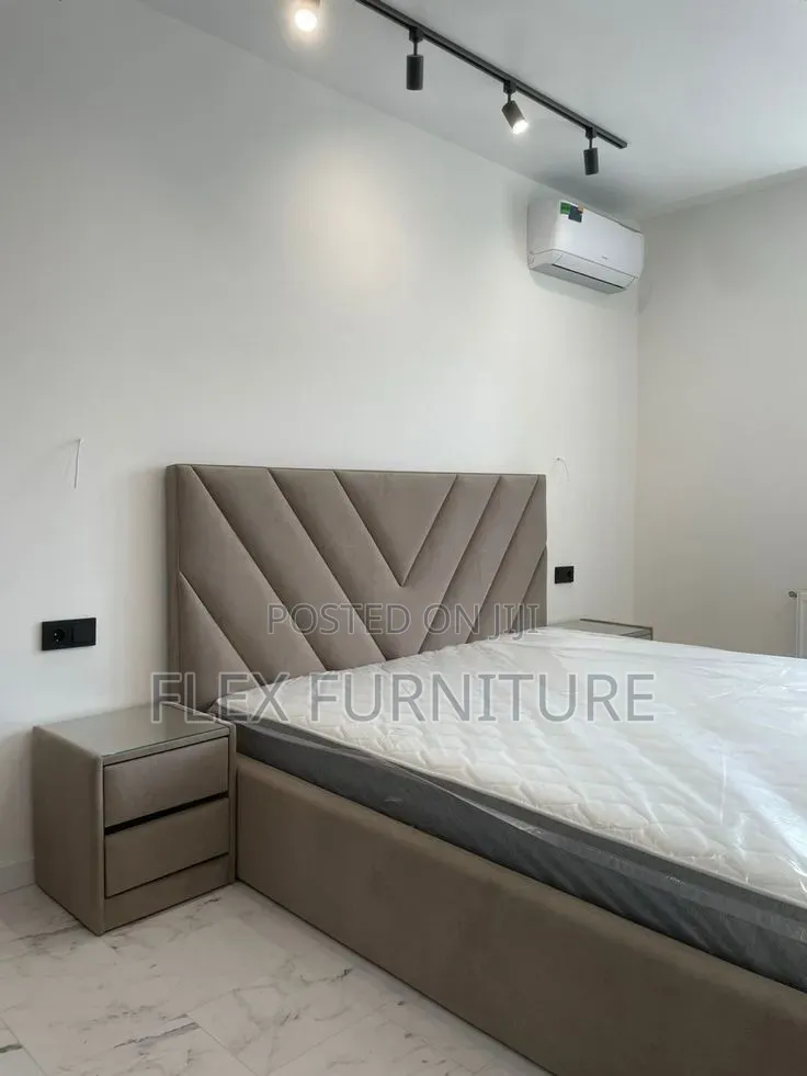 Brown 6by6 Bed Frame With Two Side Drawers