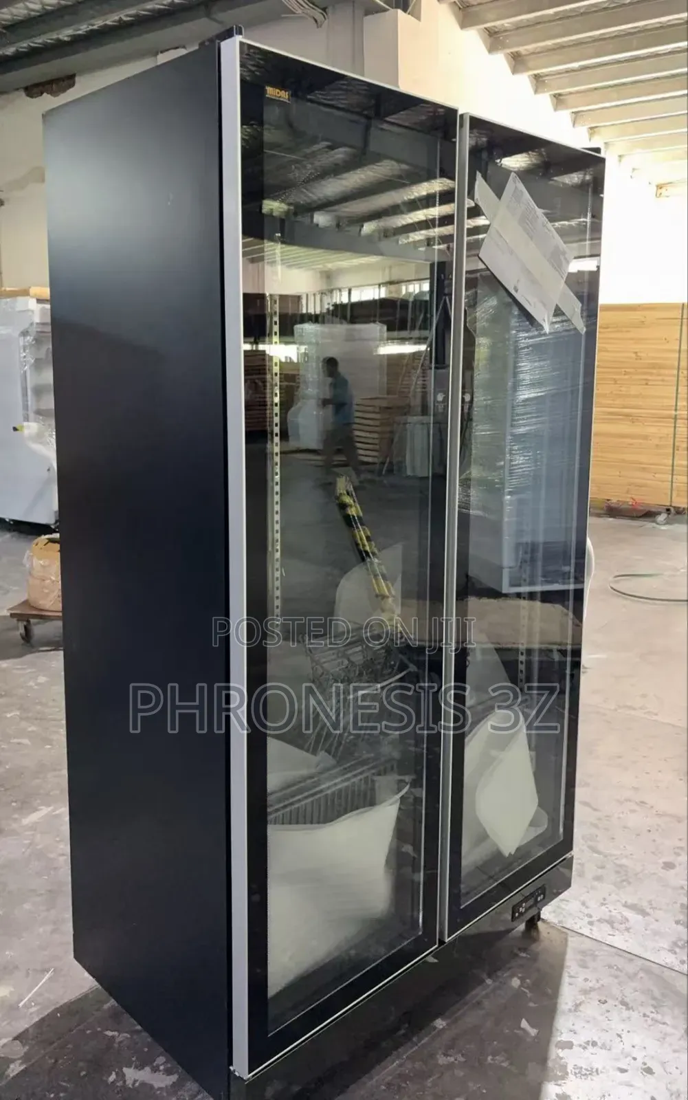 Double Door Showcase Fridge / Chiller (Inverter Model Also Available)