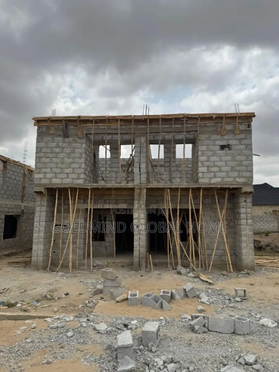 3bdrm Duplex in Lugbe District. for sale