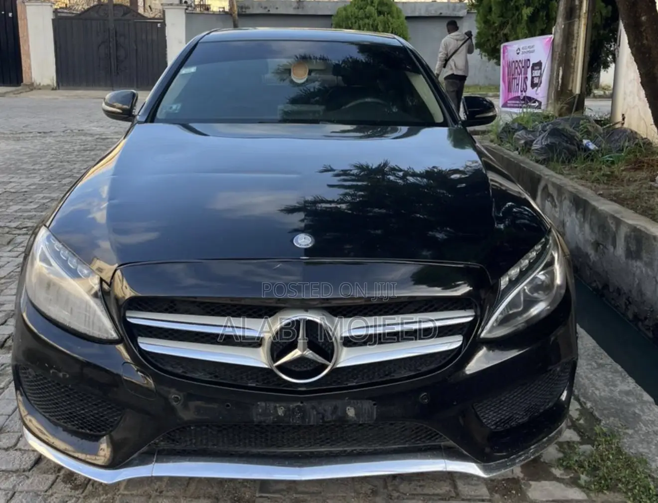 Mercedes-Benz C300 Luxury 4dr AWD 4Matic Sedan (2.0L 4cyl 7A) 2015