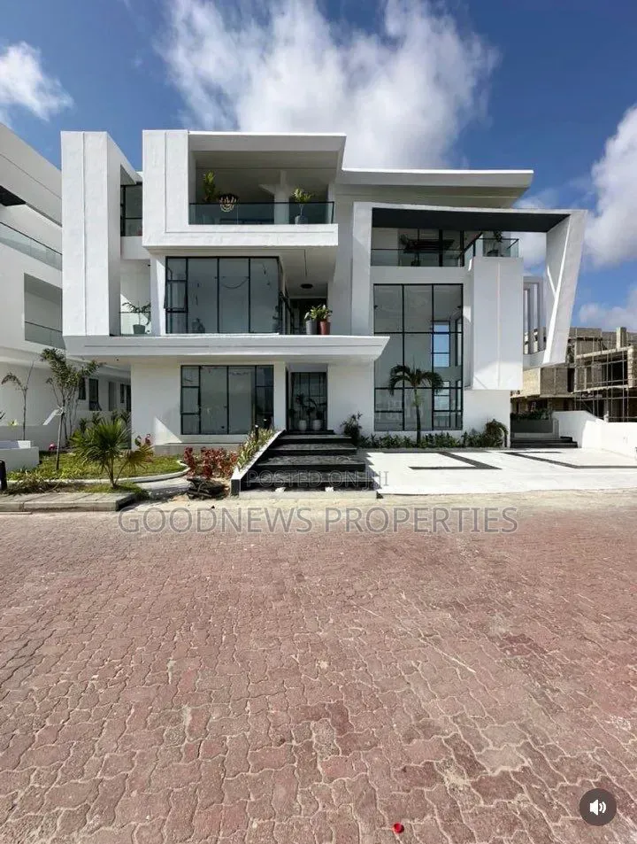5bdrm Duplex in Osapa London Lekki for sale