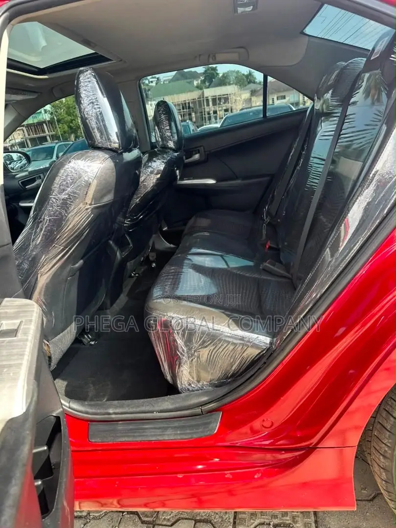 Toyota Camry SE 4dr Sedan (2.5L 4cyl 6A) 2013 Red