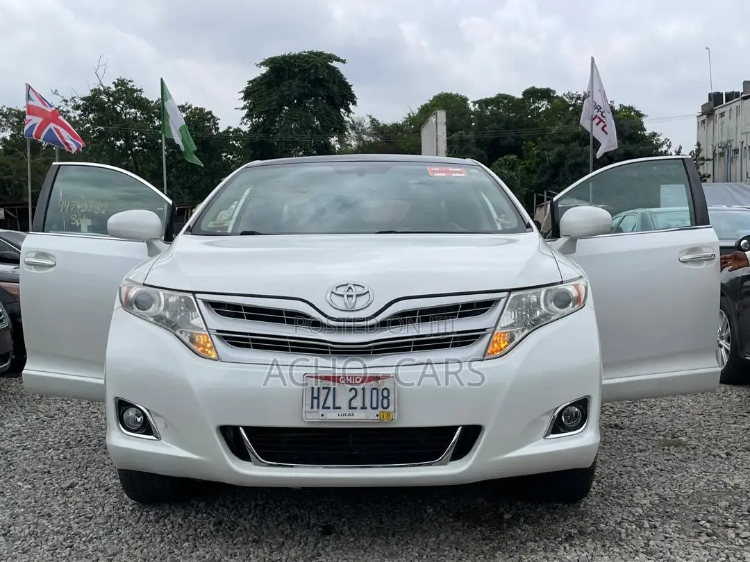 Toyota Venza 2011 White