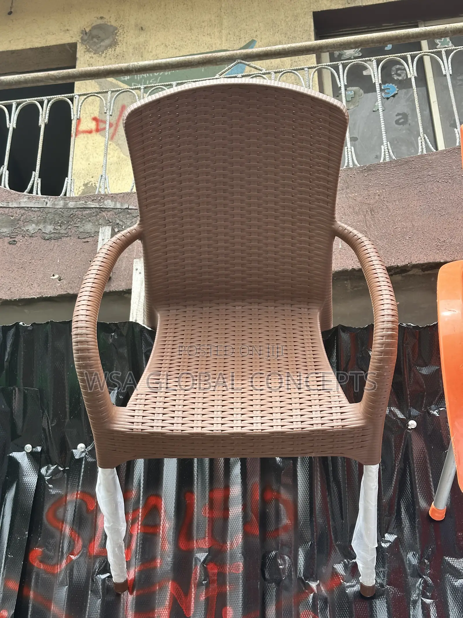 Strong Rubber Basket Design Chair With Iron Leg