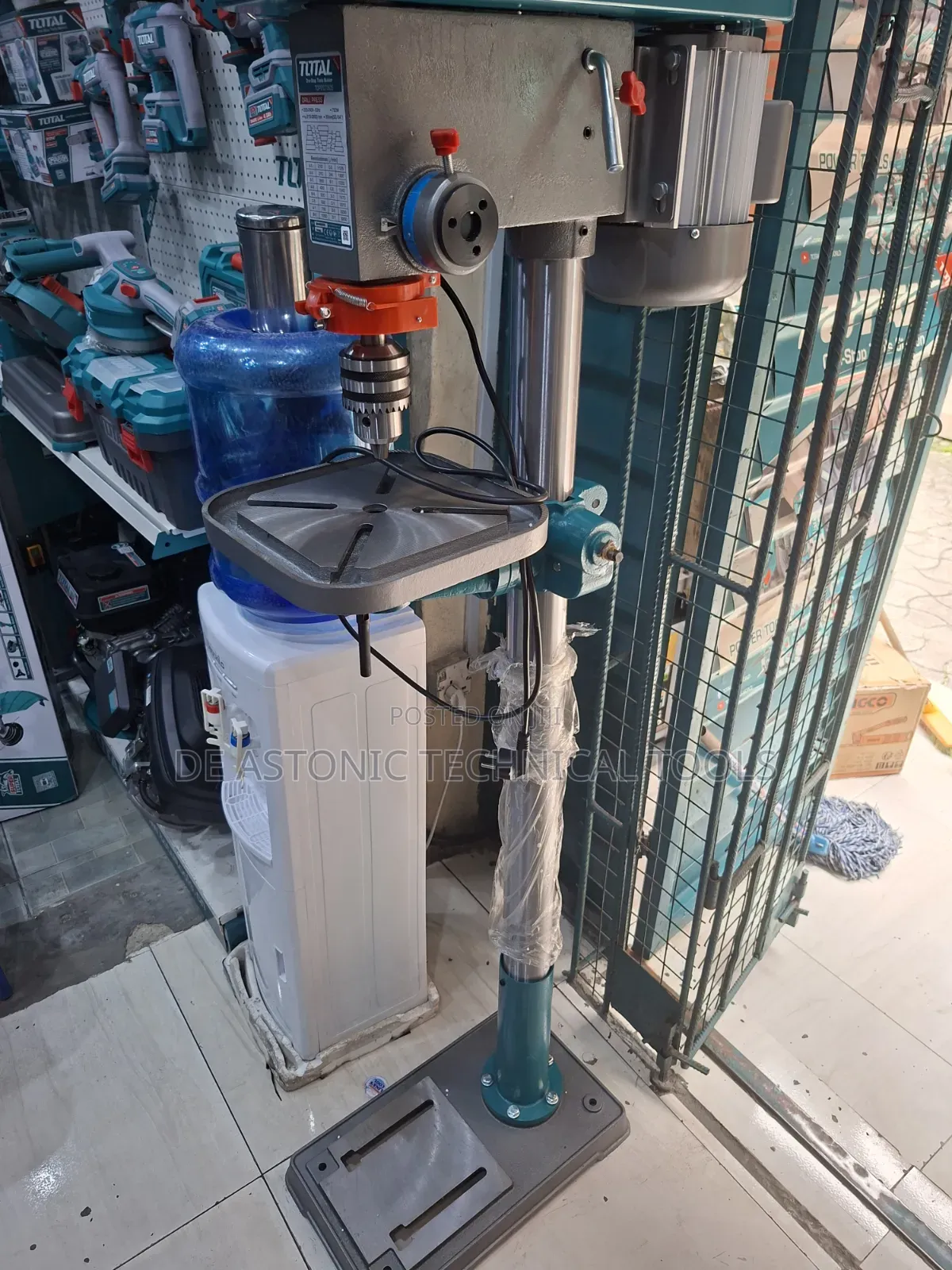 Total 750w Drill Press-20mm