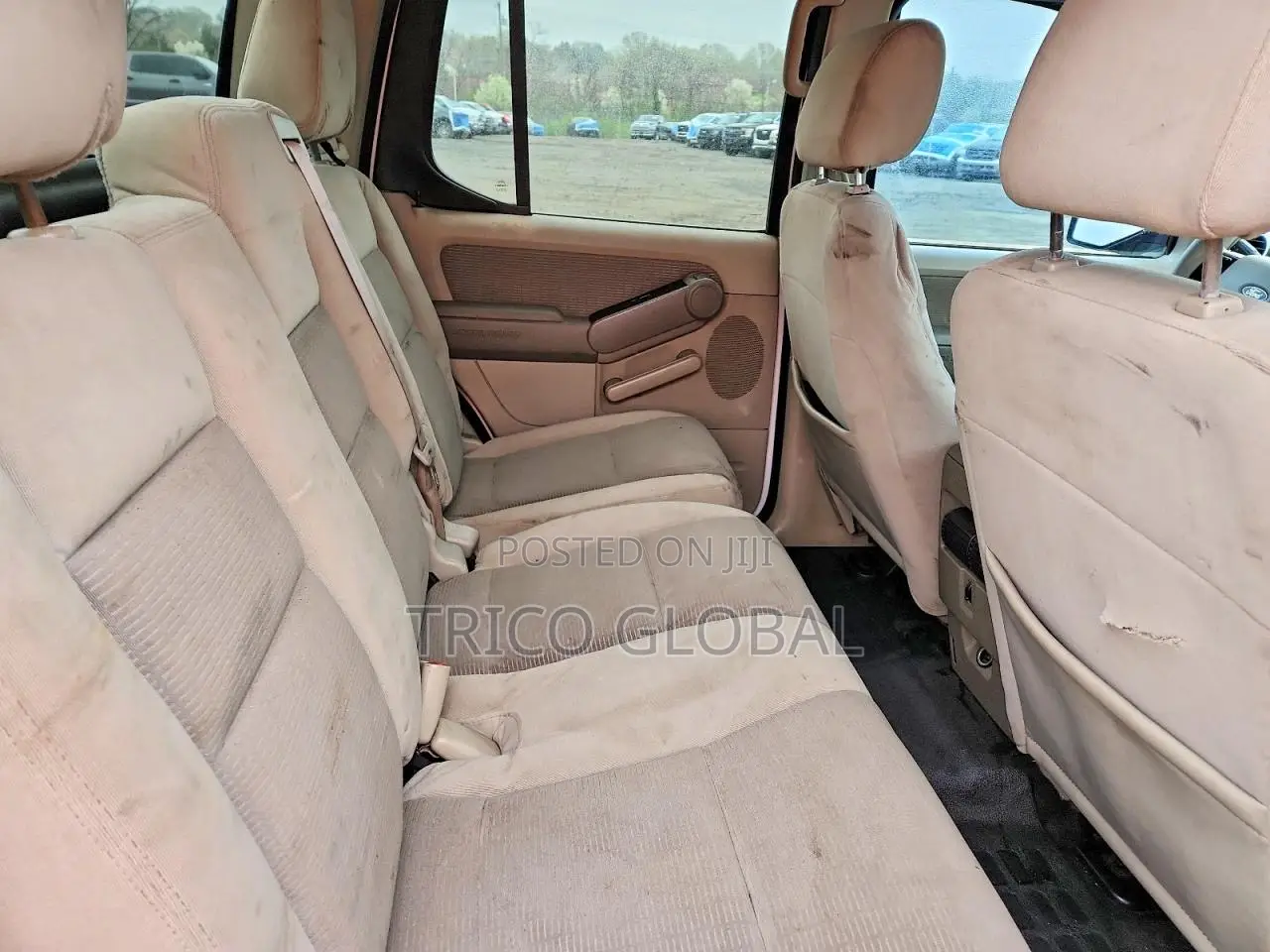 Ford Sport Trac 2007 White