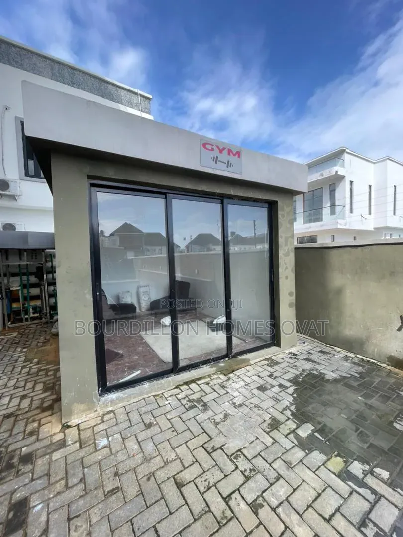 1bdrm Apartment in Ikota Lekki Lagos for sale