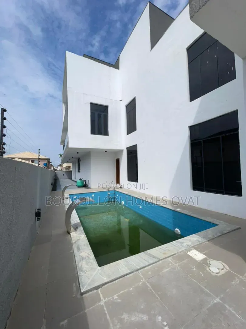 5bdrm Duplex in Vgc Lekki Lagos for sale