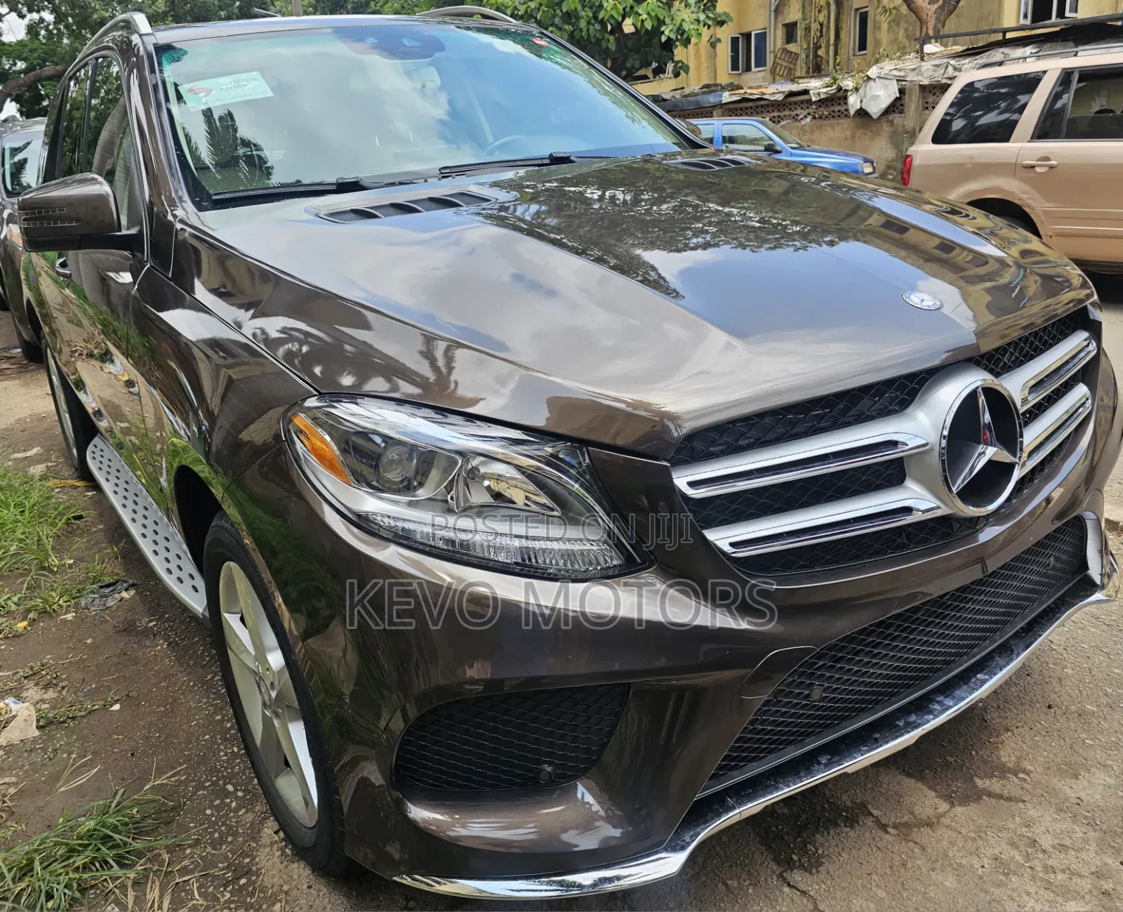 Mercedes-Benz GLE-Class 2016 Brown