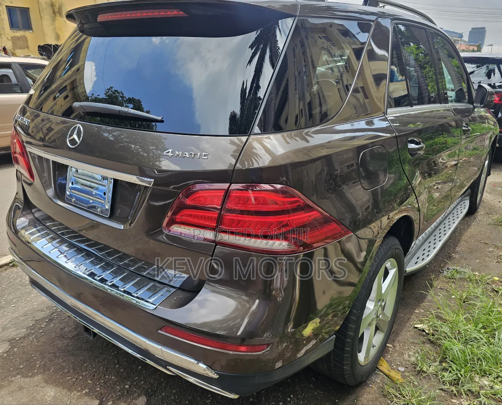 Mercedes-Benz GLE-Class 2016 Brown