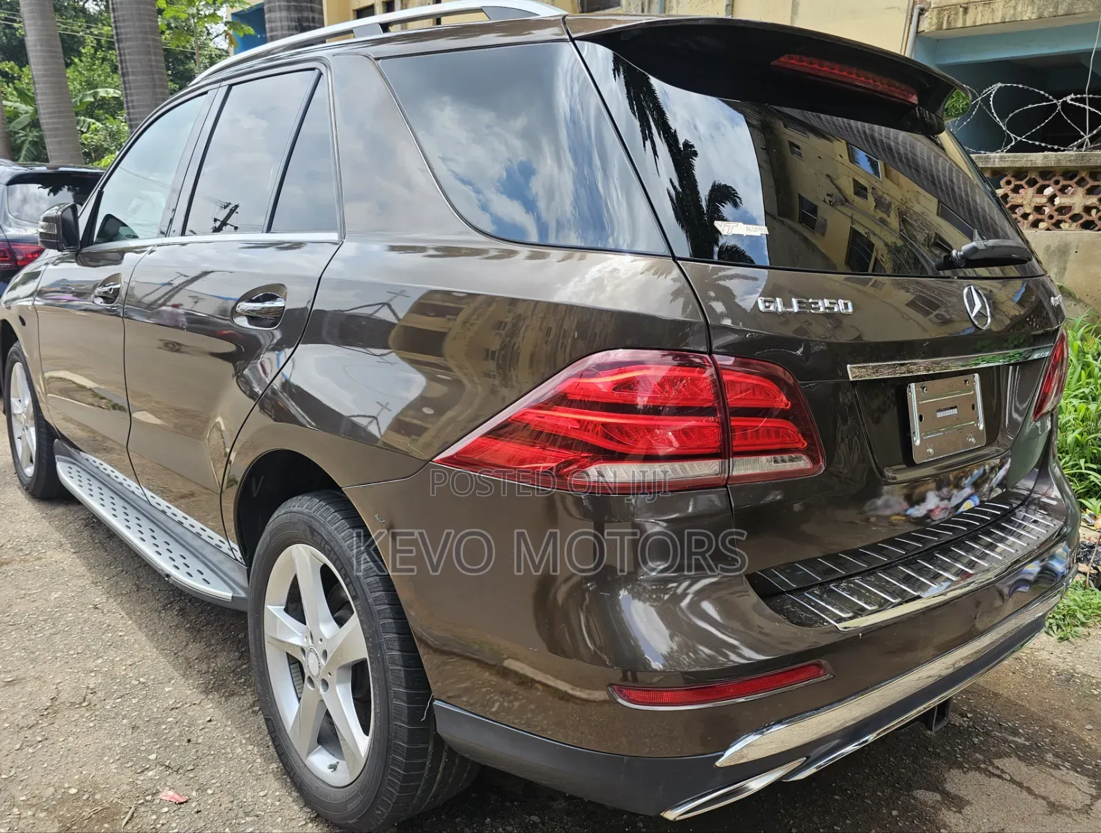 Mercedes-Benz GLE-Class 2016 Brown