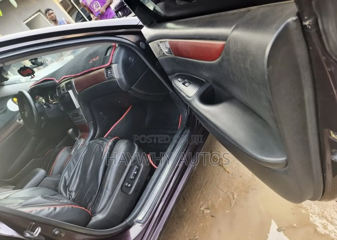 Lexus ES 330 2005 Brown