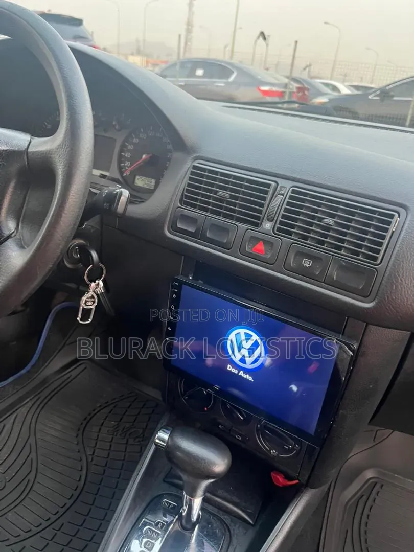 Volkswagen Golf 2.5L PZEV 4dr Hatchback (2.5L 5cyl 6A) 2014 Silver
