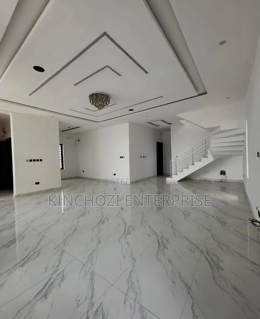 3bdrm Duplex in Apo Dutse, Zone B for rent