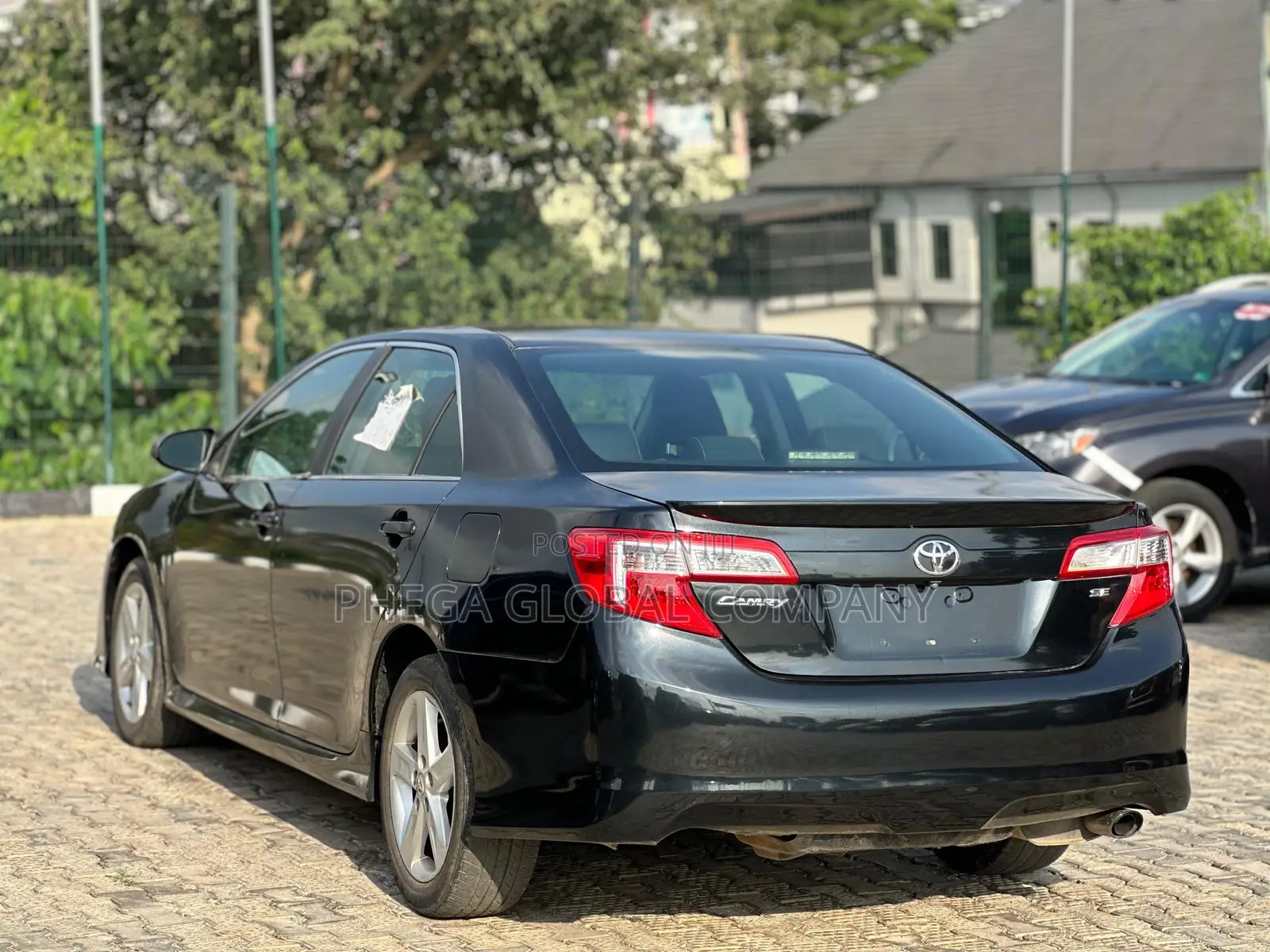 Toyota Camry SE 4dr Sedan (2.5L 4cyl 6A) 2013 Black