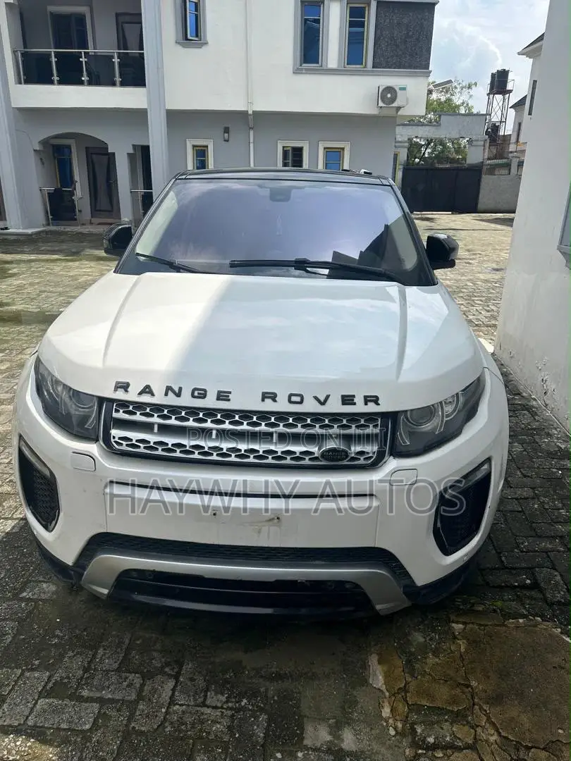 Land Rover Range Rover Evoque Prestige 4x4 (2.0L 4cyl 9A) 2014 White