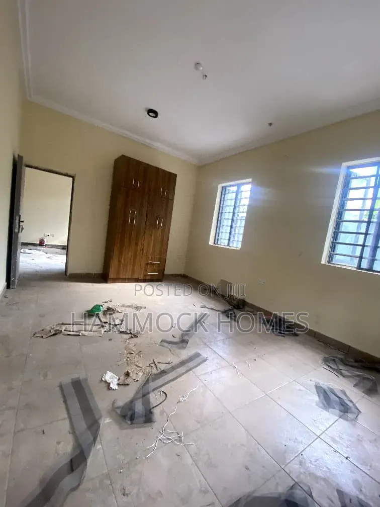 2bdrm Block of Flats in New Bodija Estate for rent
