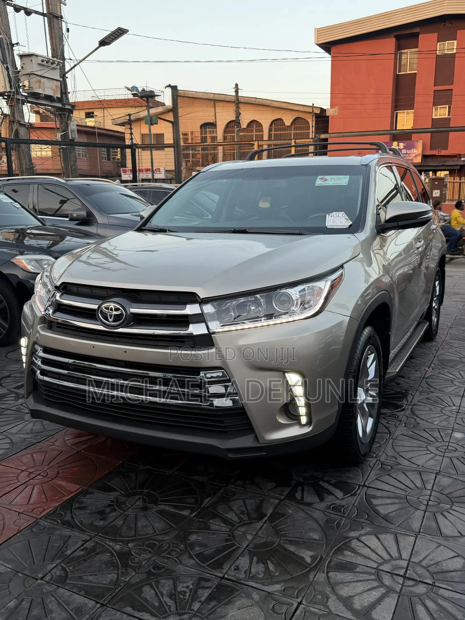 Toyota Highlander 2015 Gold