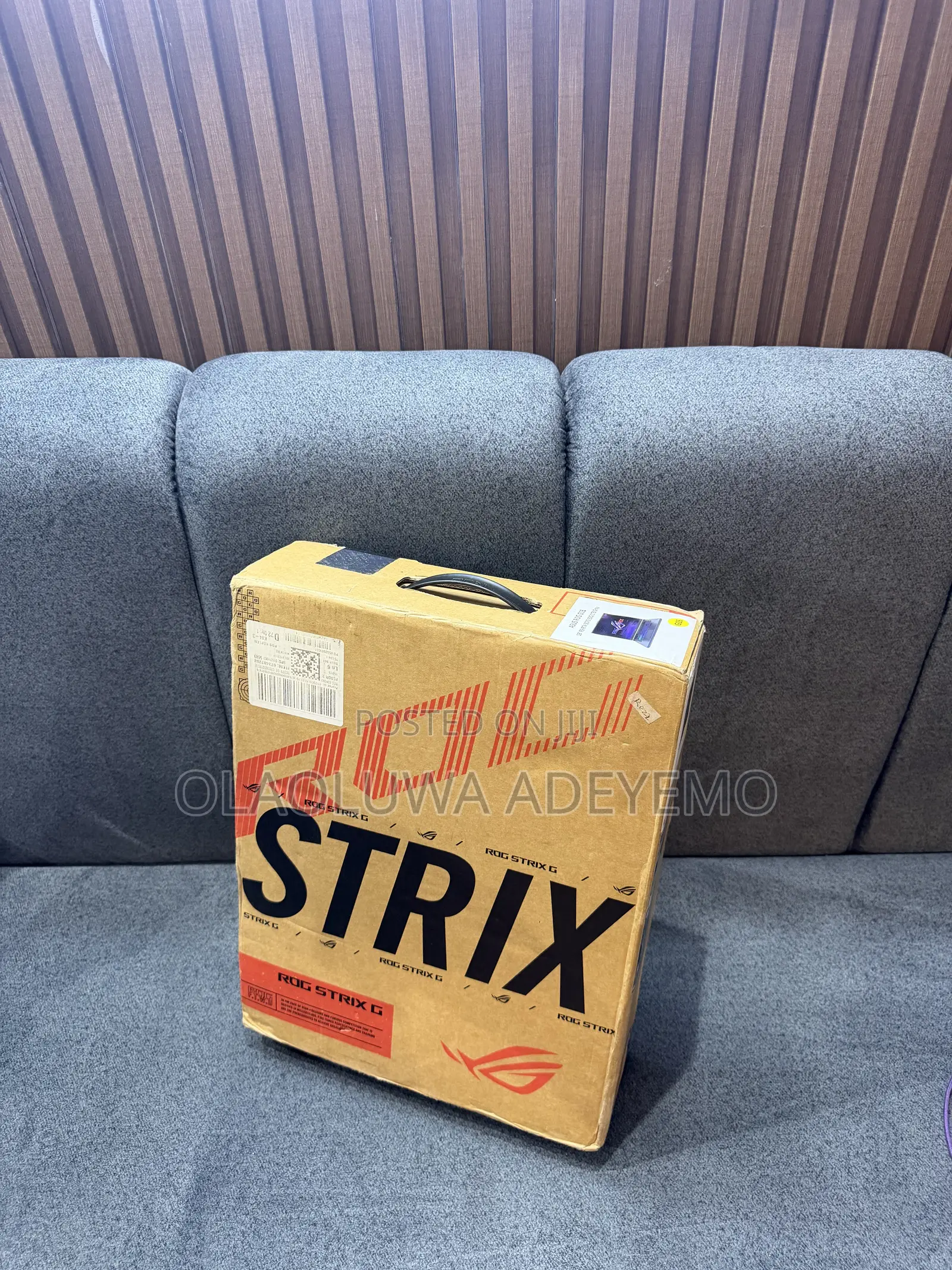 New Laptop Asus ROG Strix G18 32GB AMD Ryzen 9 SSD 1T