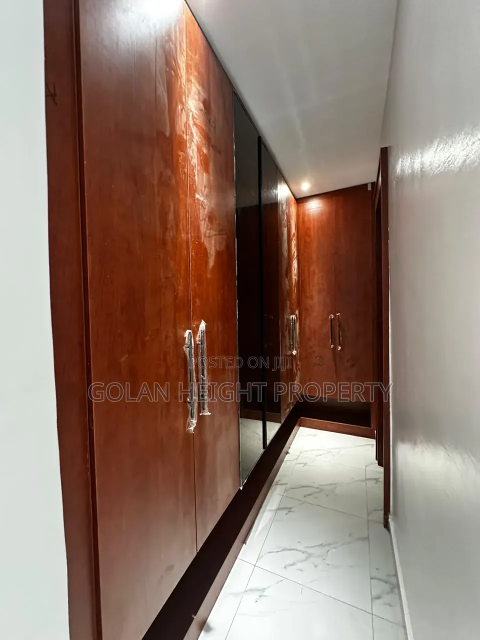 4bdrm Townhouse / Terrace in Diplomatic Zone City, Katampe Extension