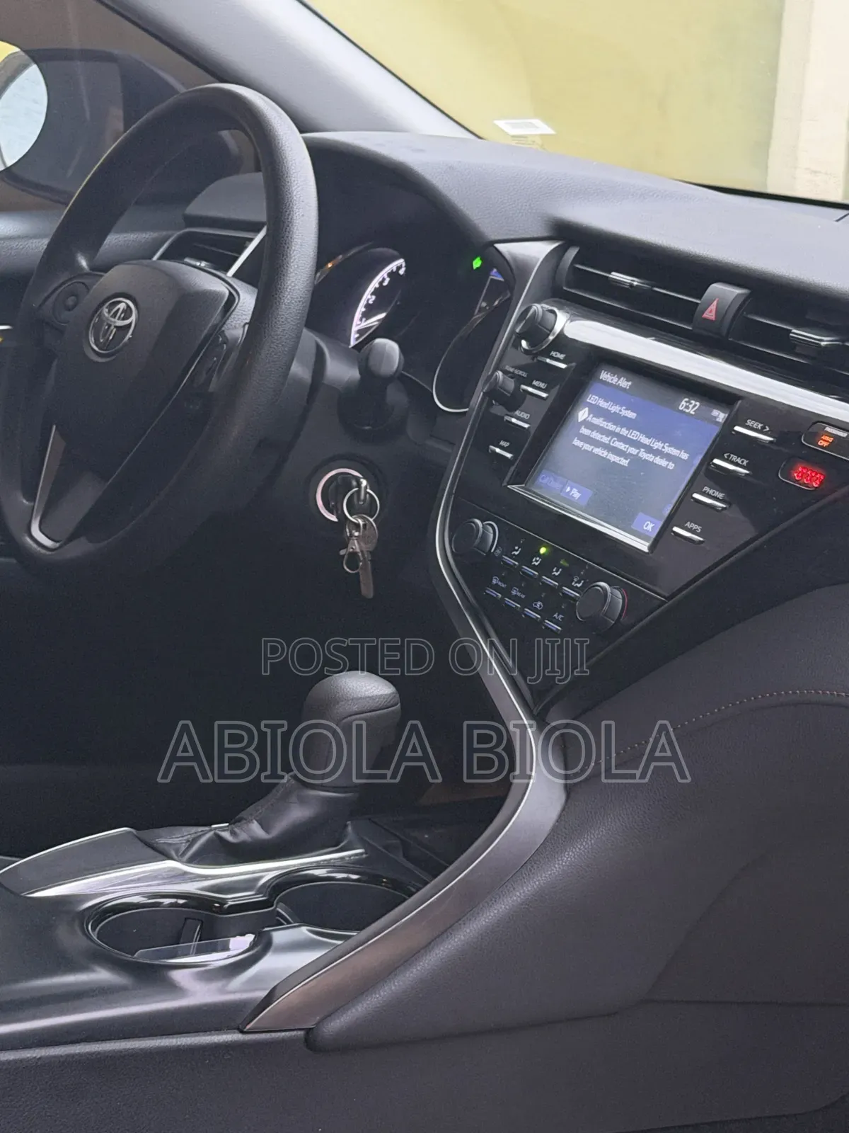Toyota Camry 2018 Gray