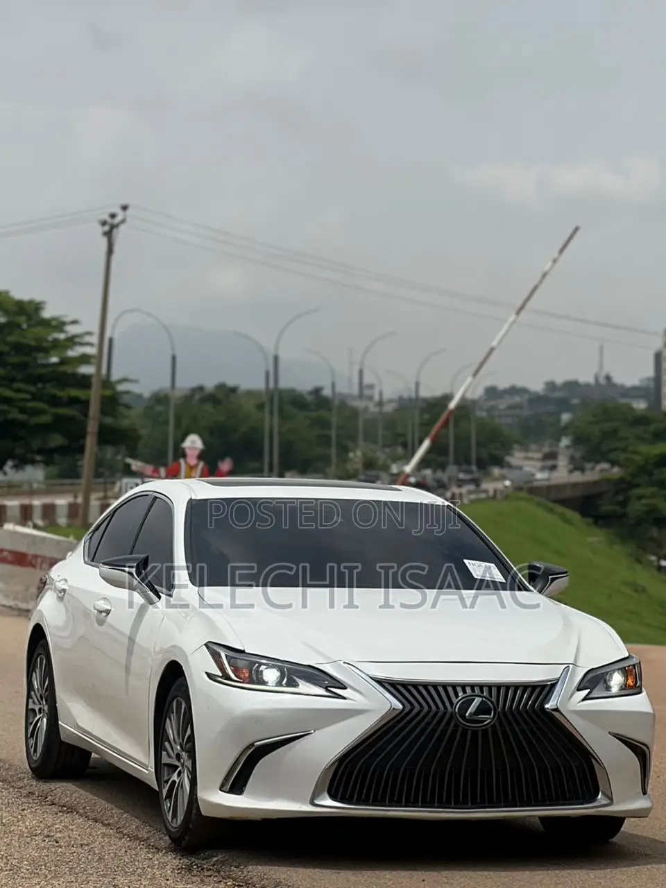 Lexus ES 350 Luxury 2021 White