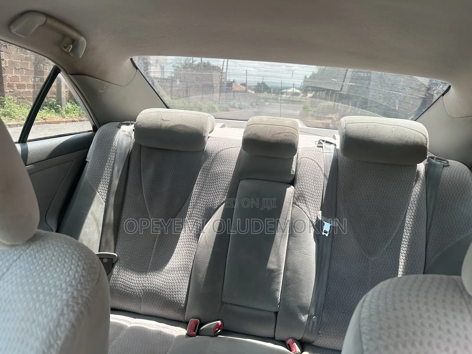 Toyota Camry LE 4dr Sedan (2.5L 4cyl 6AM) 2010 Silver