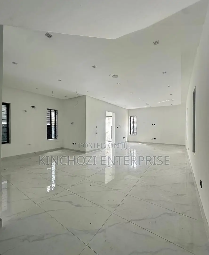 3bdrm Duplex in Apo Abuja, Zone B for rent