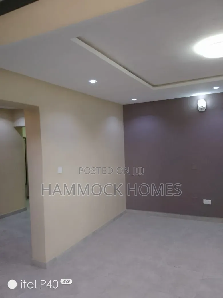 3bdrm Block of Flats in Dejo Oyelese Estate, Old Bodija for rent