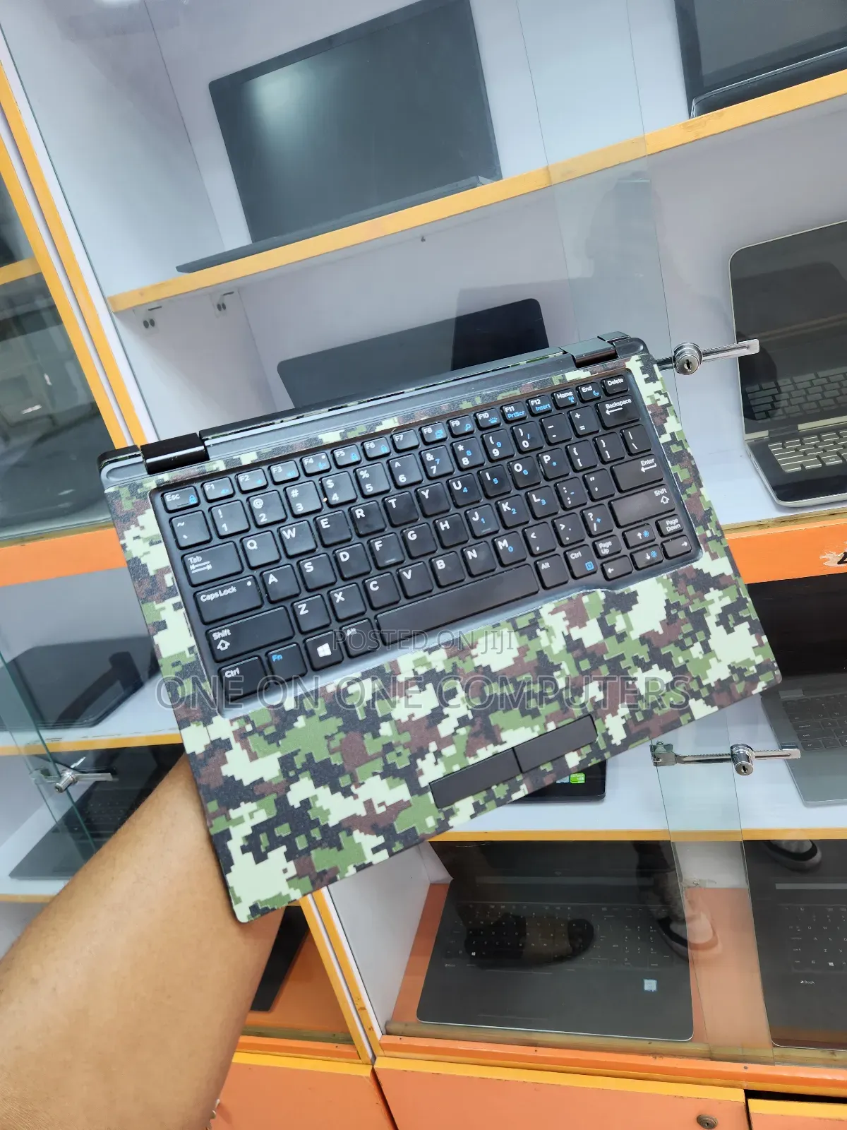 Laptop Dell Latitude 7390 2-in-1 16GB Intel Core i7 SSD 512GB