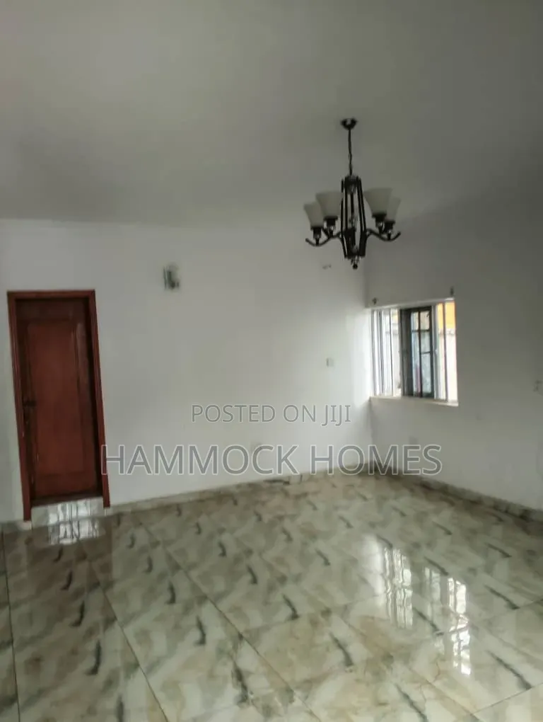 3bdrm Duplex in Onireke Gra, Jericho for rent