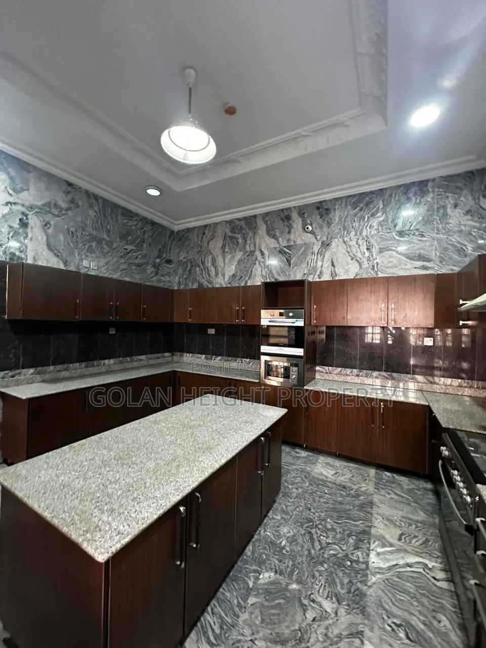 4bdrm Townhouse / Terrace in Diplomatic Zone City, Katampe Extension