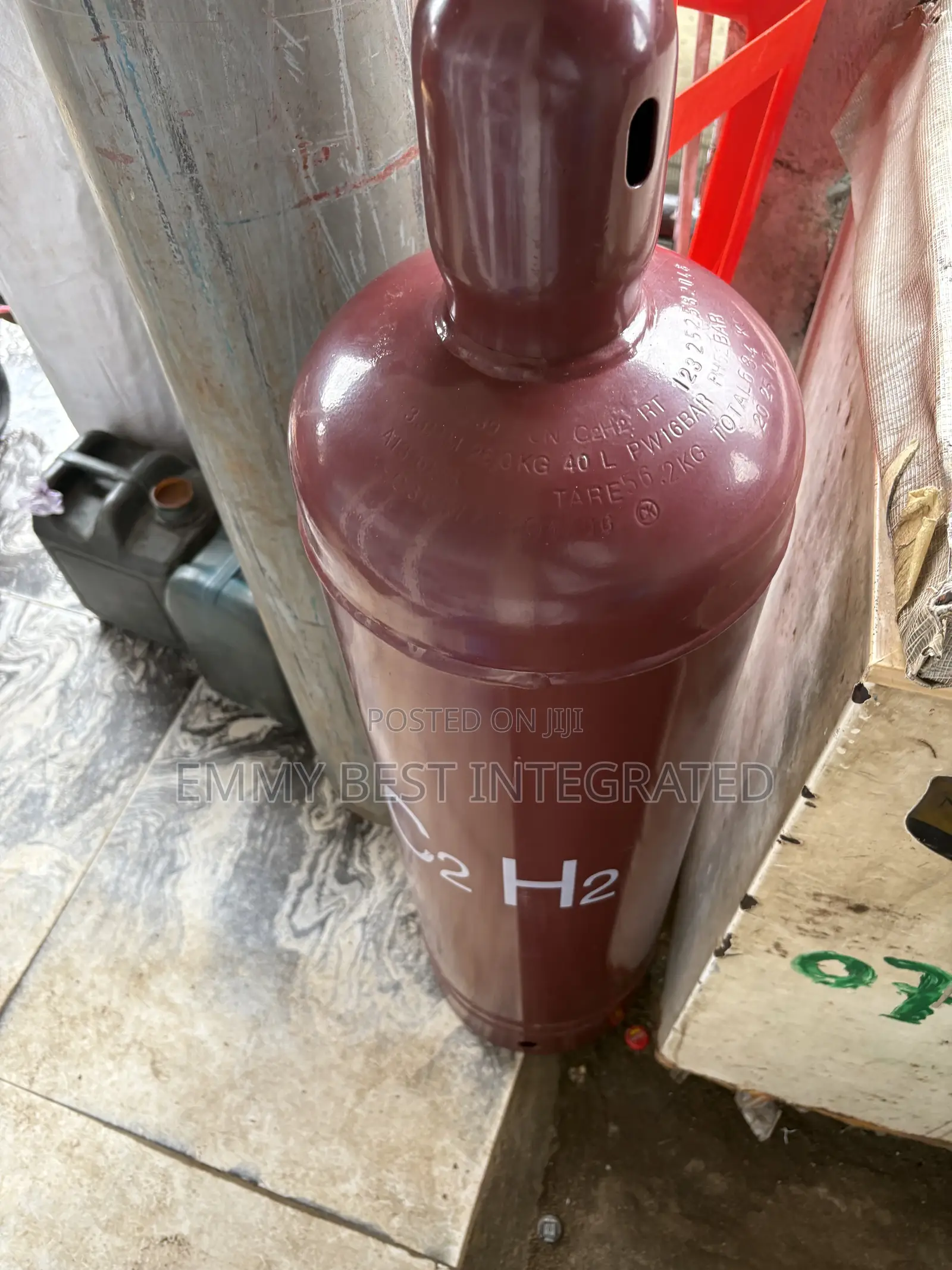 Acetylene (C2h2).
