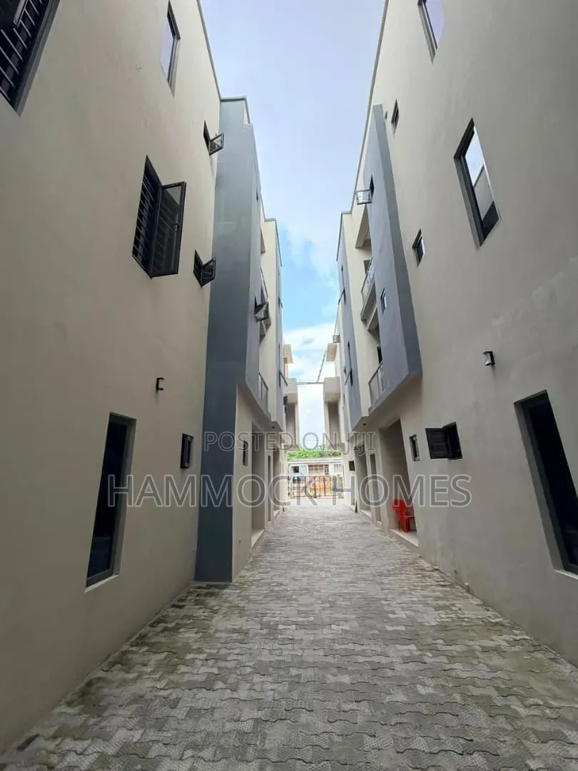 2bdrm Block of Flats in Awosika, Old Bodija for sale