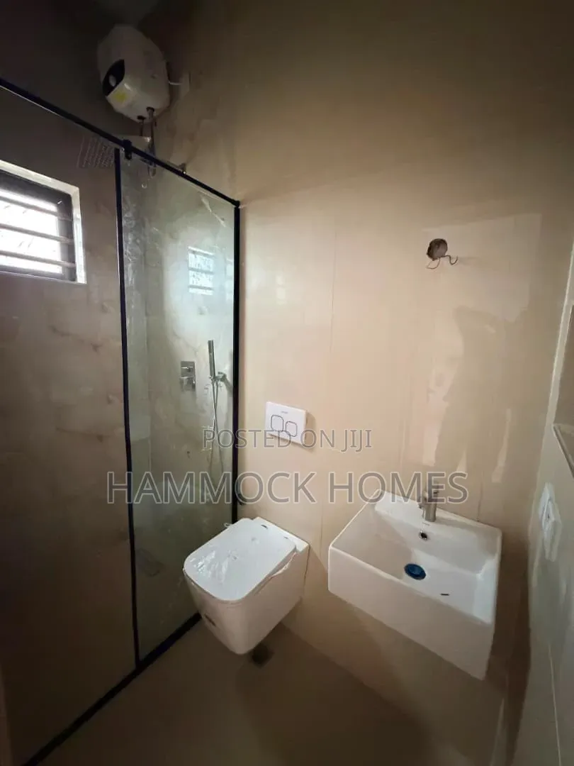 2bdrm Block of Flats in Awosika, Old Bodija for sale