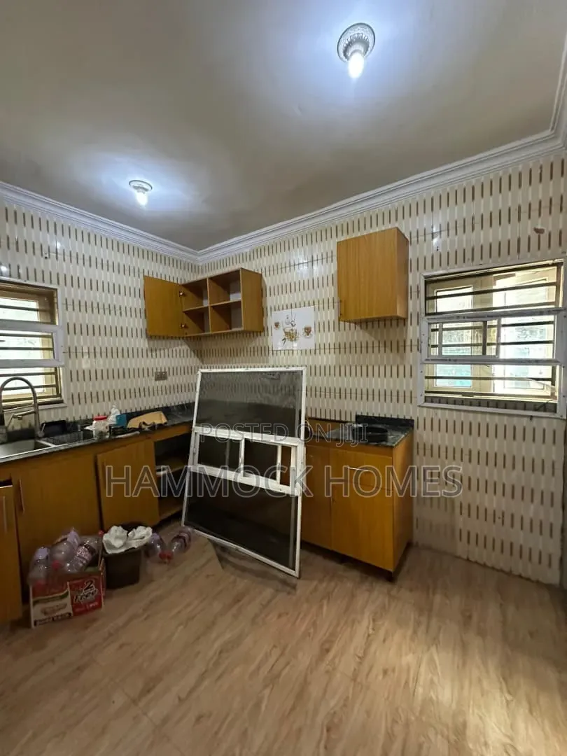 3bdrm Duplex in Carlton Gate Estate, Akobo for rent