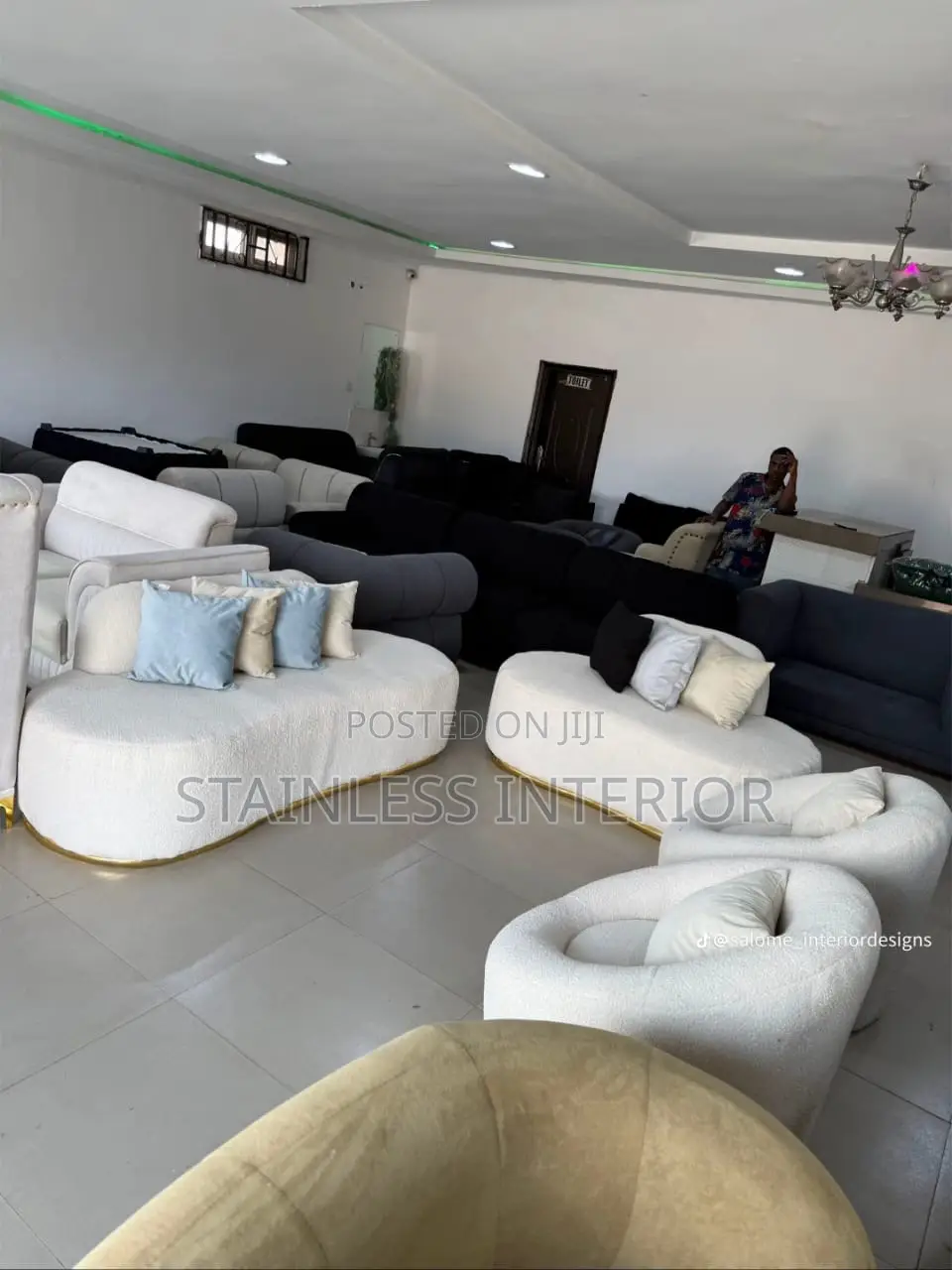 Luxury Full Set Chair