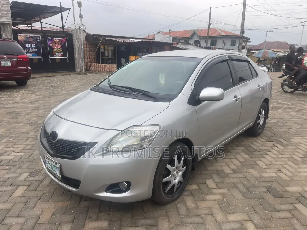 Toyota Yaris 2009 Silver