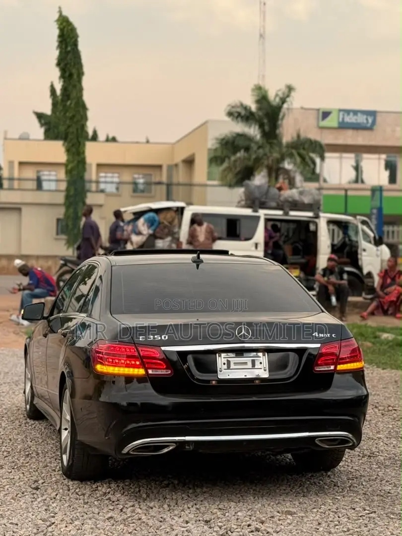 Mercedes-Benz E350 2014 Blue