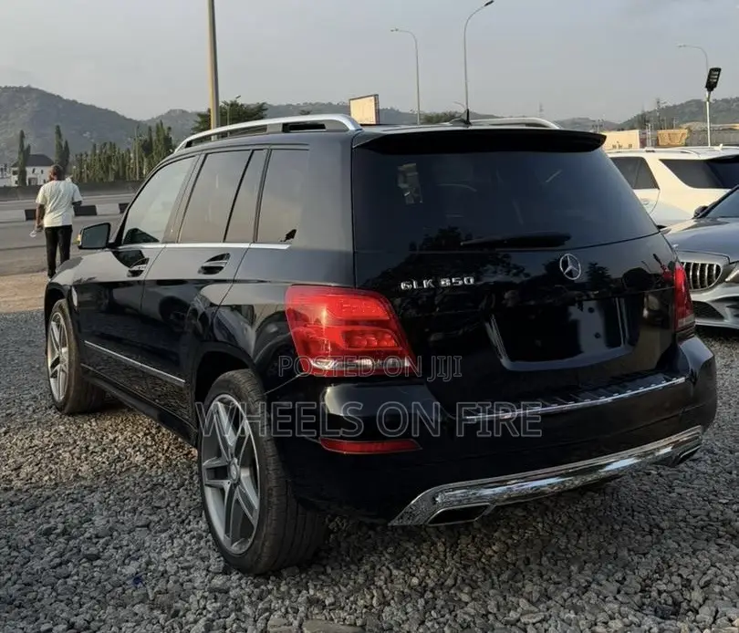 Mercedes-Benz GLK-Class 350 2014 Black