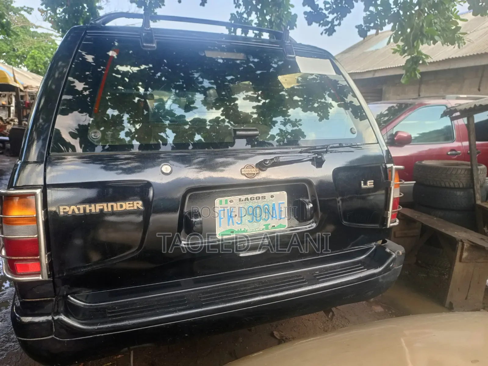 Nissan Pathfinder 1999 Black