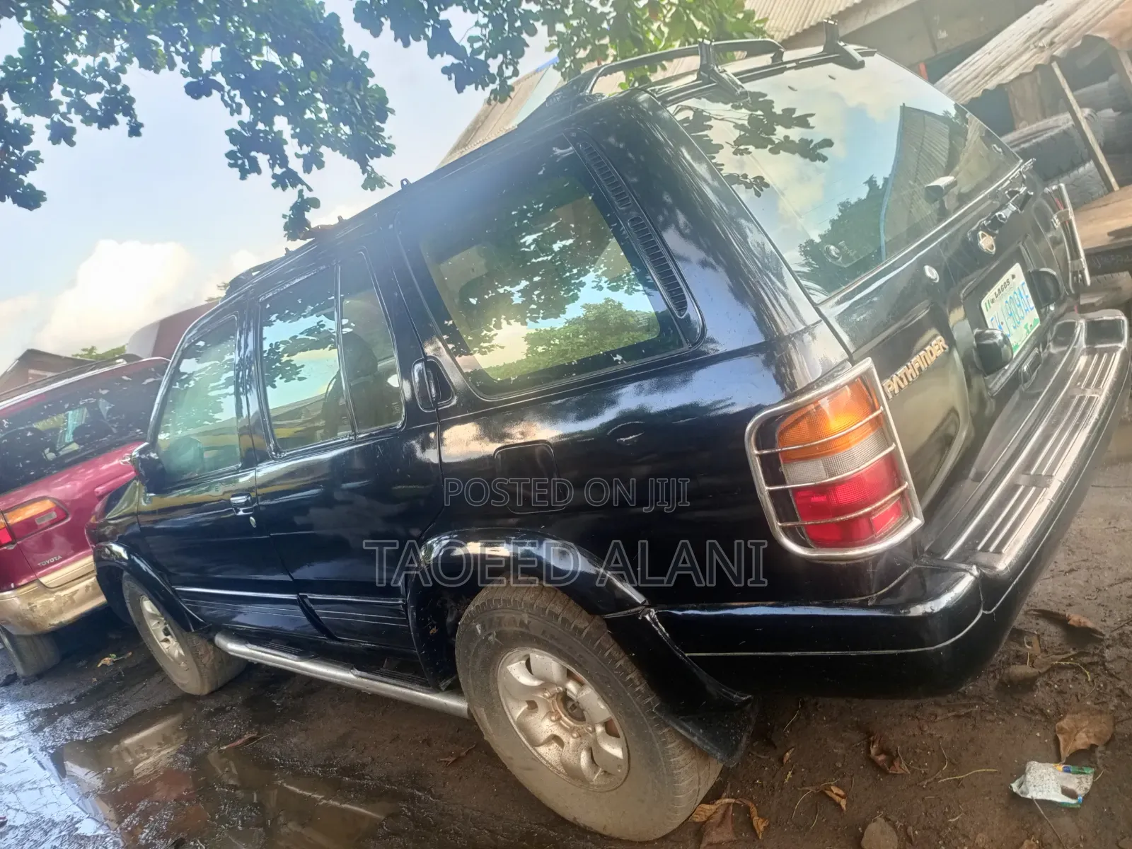 Nissan Pathfinder 1999 Black