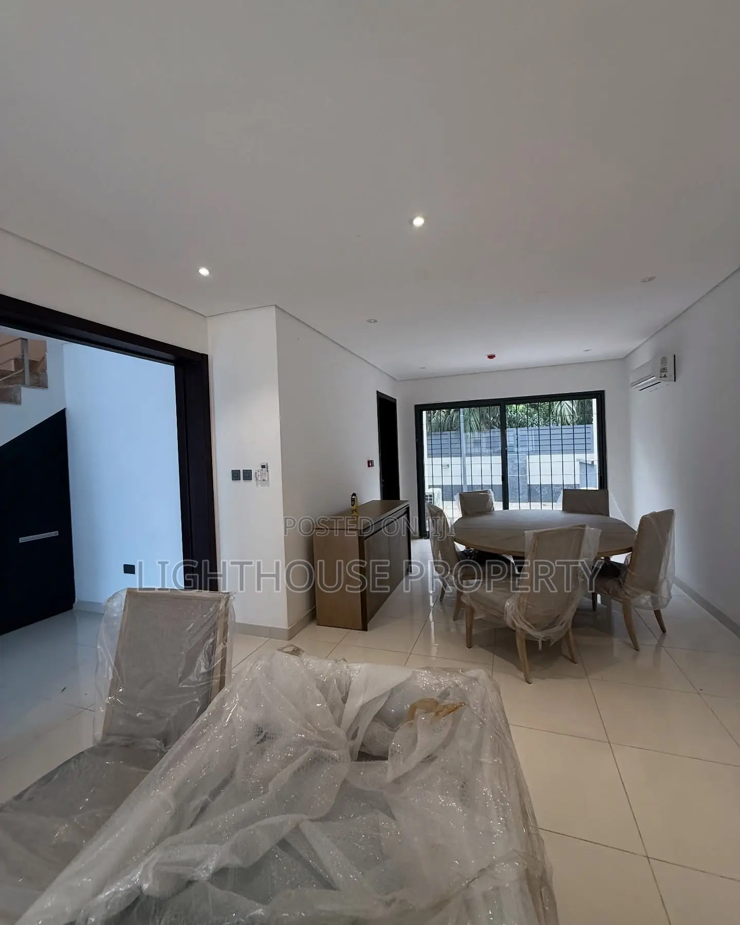 Furnished 3bdrm Duplex in Asokoro Main for rent