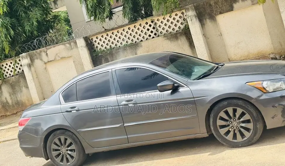 Honda Accord 2010 Gray